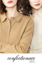 Laden Sie das Bild in den Galerie-Viewer, 10% Kaschmir Polokragen Strickjacke Cardigan - Confectionair Berlin