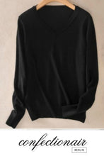 Laden Sie das Bild in den Galerie-Viewer, 35% Kaschmir Pullover schwarz Wolle Damen - Confectionair Berlin