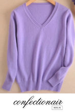 Laden Sie das Bild in den Galerie-Viewer, 35% Kaschmir Pullover schwarz Wolle Damen - Confectionair Berlin