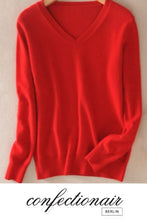 Laden Sie das Bild in den Galerie-Viewer, 35% Kaschmir Pullover schwarz Wolle Damen - Confectionair Berlin