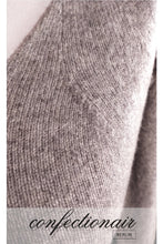 Laden Sie das Bild in den Galerie-Viewer, 100% Kaschmir Pullover Senza "Made in Italy" bündchenlos Damen Cashmere