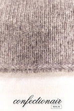 Laden Sie das Bild in den Galerie-Viewer, 100% Kaschmir Pullover Senza "Made in Italy" bündchenlos Damen Cashmere