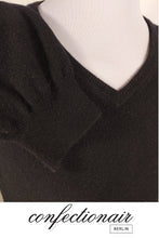 Laden Sie das Bild in den Galerie-Viewer, 100% Kaschmir Pullover Herren grau +Farben "Made in Italy" - Confectionair Berlin