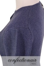Laden Sie das Bild in den Galerie-Viewer, 100% Kaschmir Pullover Damen blau "Made in Italy" Cashmere - Confectionair Berlin