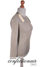 Laden Sie das Bild in den Galerie-Viewer, 100% Kaschmir Pullover Damen grau "Made in Italy" Cashmere - Confectionair Berlin