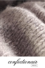 Laden Sie das Bild in den Galerie-Viewer, 100% Kaschmir Pullover Herren grau +Farben "Made in Italy" - Confectionair Berlin