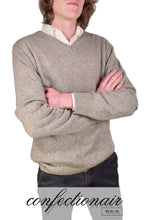 Laden Sie das Bild in den Galerie-Viewer, 100% Kaschmir Pullover Herren grau +Farben "Made in Italy" - Confectionair Berlin